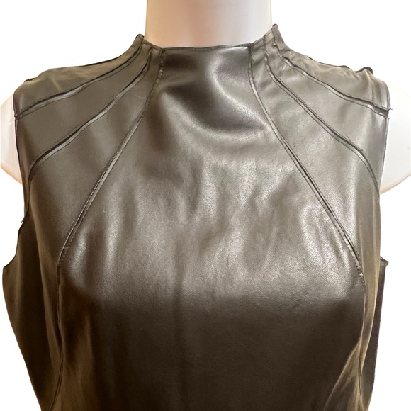 Bailey 44 faux leather top size M - Picture 2 of 4